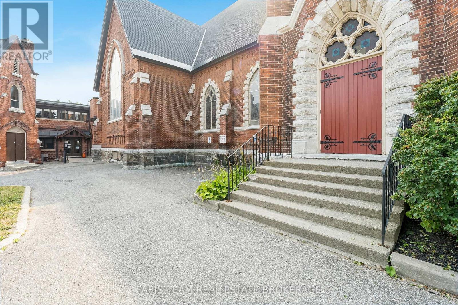 58 Peter Street N, Orillia, Ontario  L3V 4Y7 - Photo 13 - S12359904