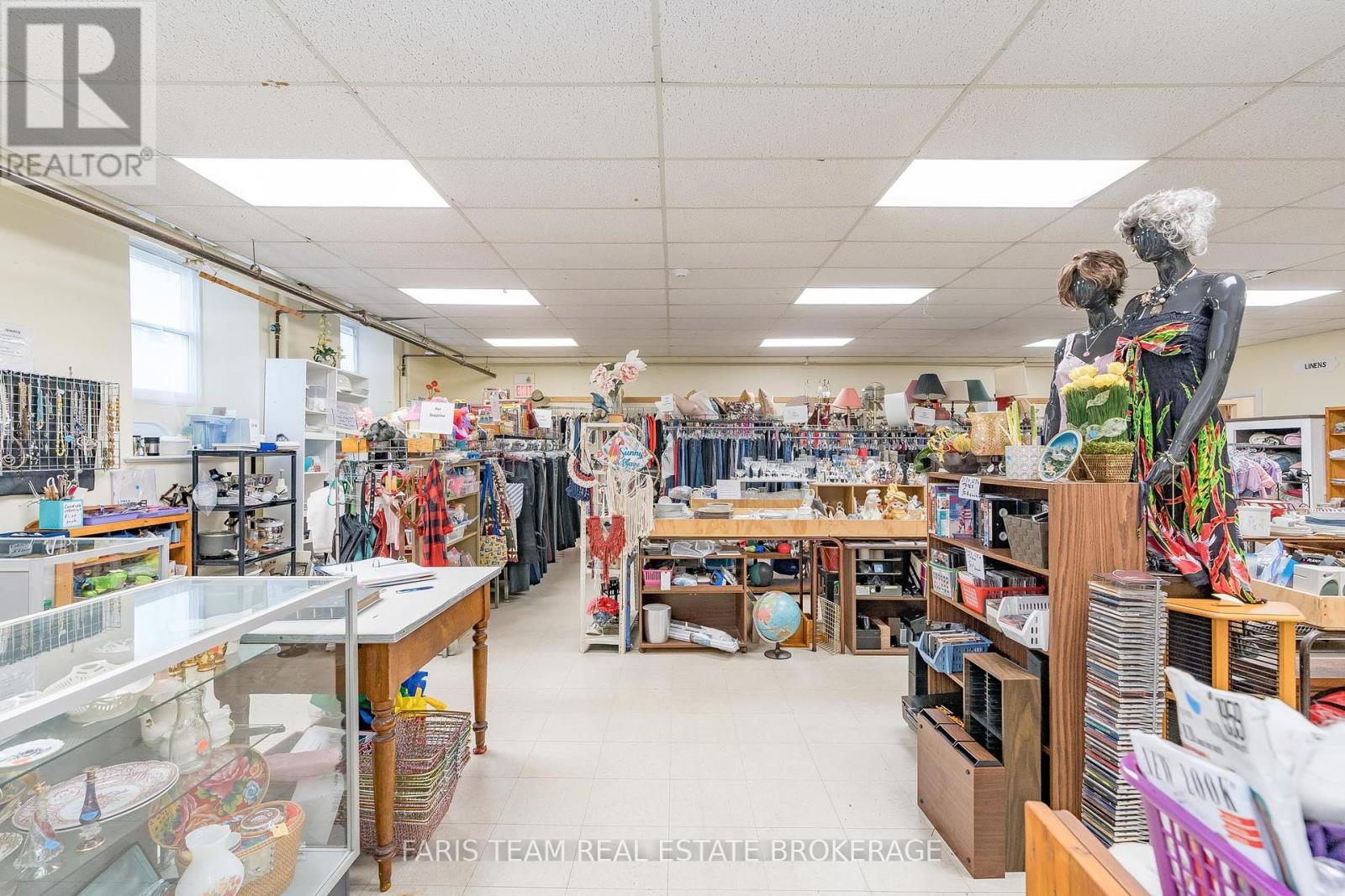 58 Peter Street N, Orillia, Ontario  L3V 4Y7 - Photo 36 - S12359904