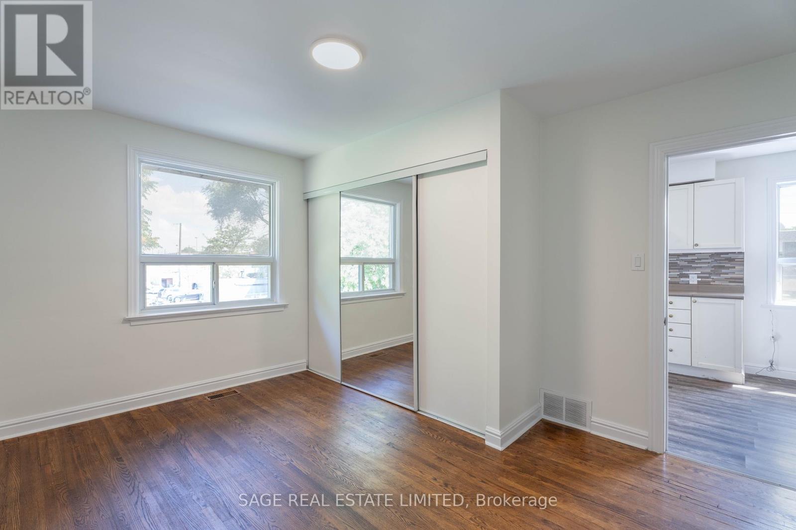 3 - 16 Simpson Avenue, Toronto, Ontario  M8Z 1E1 - Photo 8 - W12359849