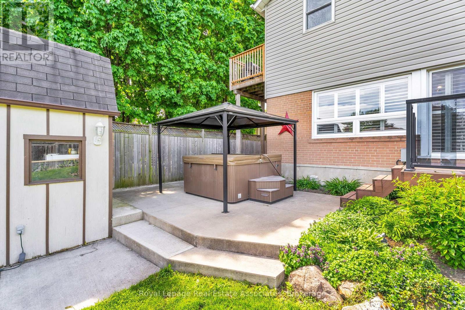 21 Bairstow Crescent, Halton Hills (Georgetown), Ontario  L7G 1L9 - Photo 45 - W12359862