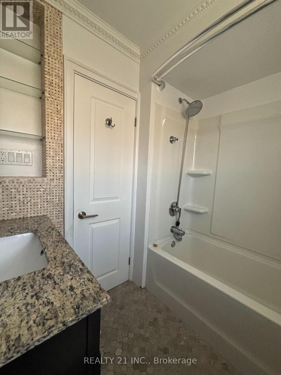 18 Whitbread Crescent, Toronto, Ontario  M3L 2A7 - Photo 3 - W12359895