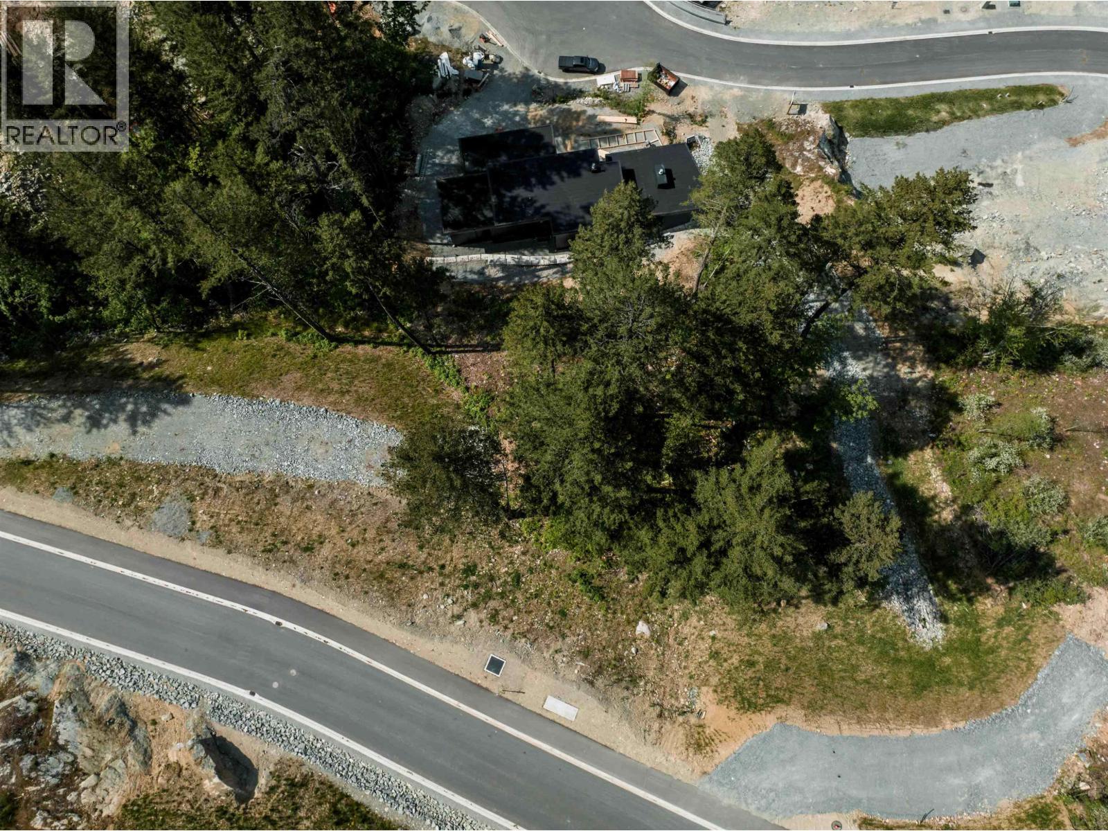 9000 Sun God Mountain Way, Pemberton, British Columbia  V0N 2L3 - Photo 7 - R3039710