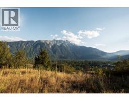9004 Sun God Mountain Way, Pemberton, Ca
