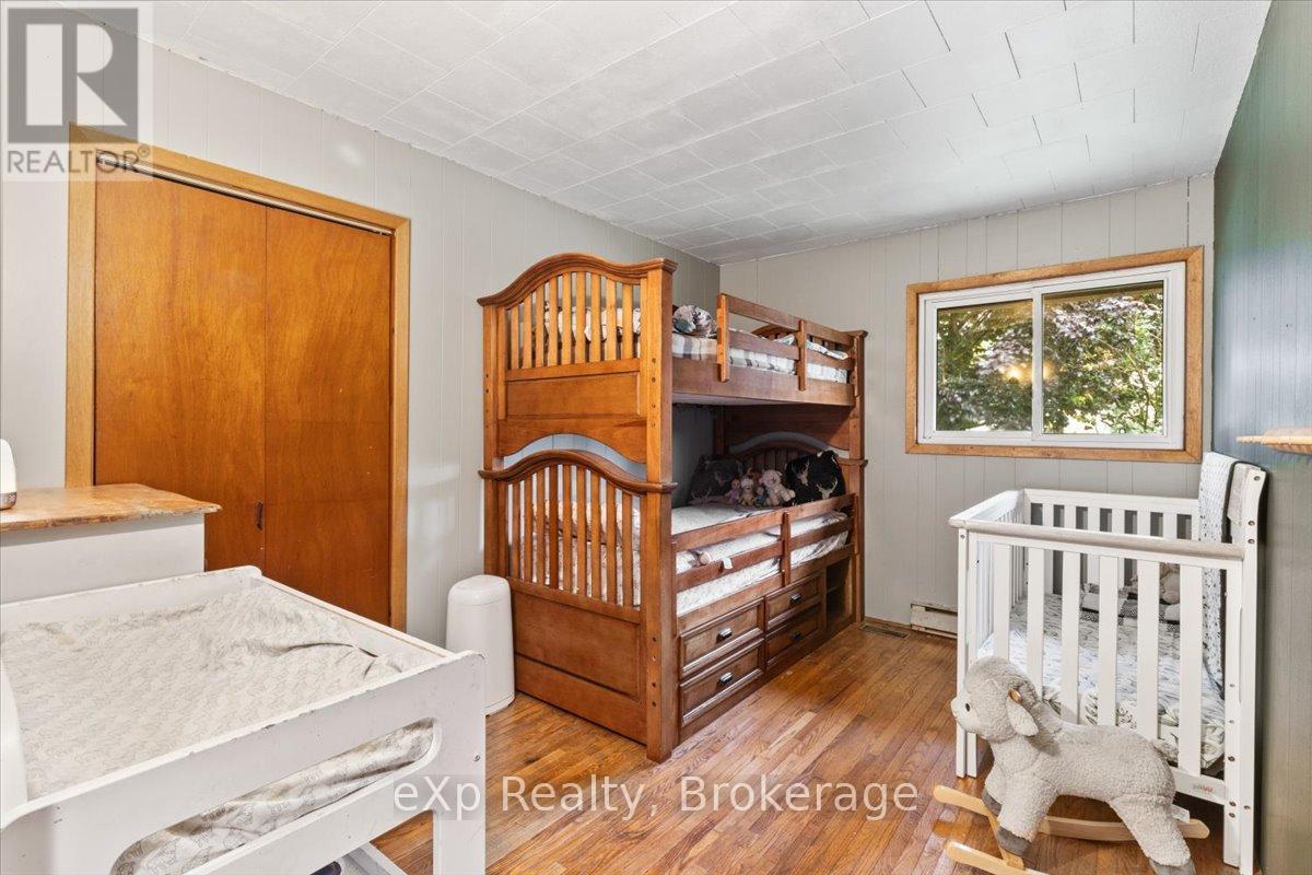 16 Geddes Street, Minto, Ontario  N0G 1M0 - Photo 12 - X12359935