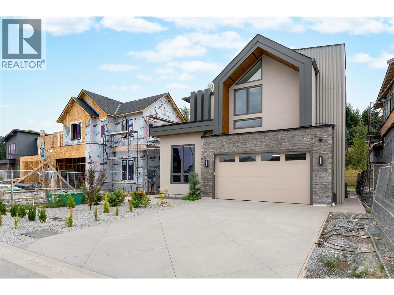 1004 Bull Crescent Kelowna Photo 40
