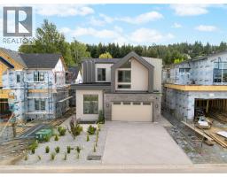 1004 Bull Crescent Lower Mission, Kelowna, Ca