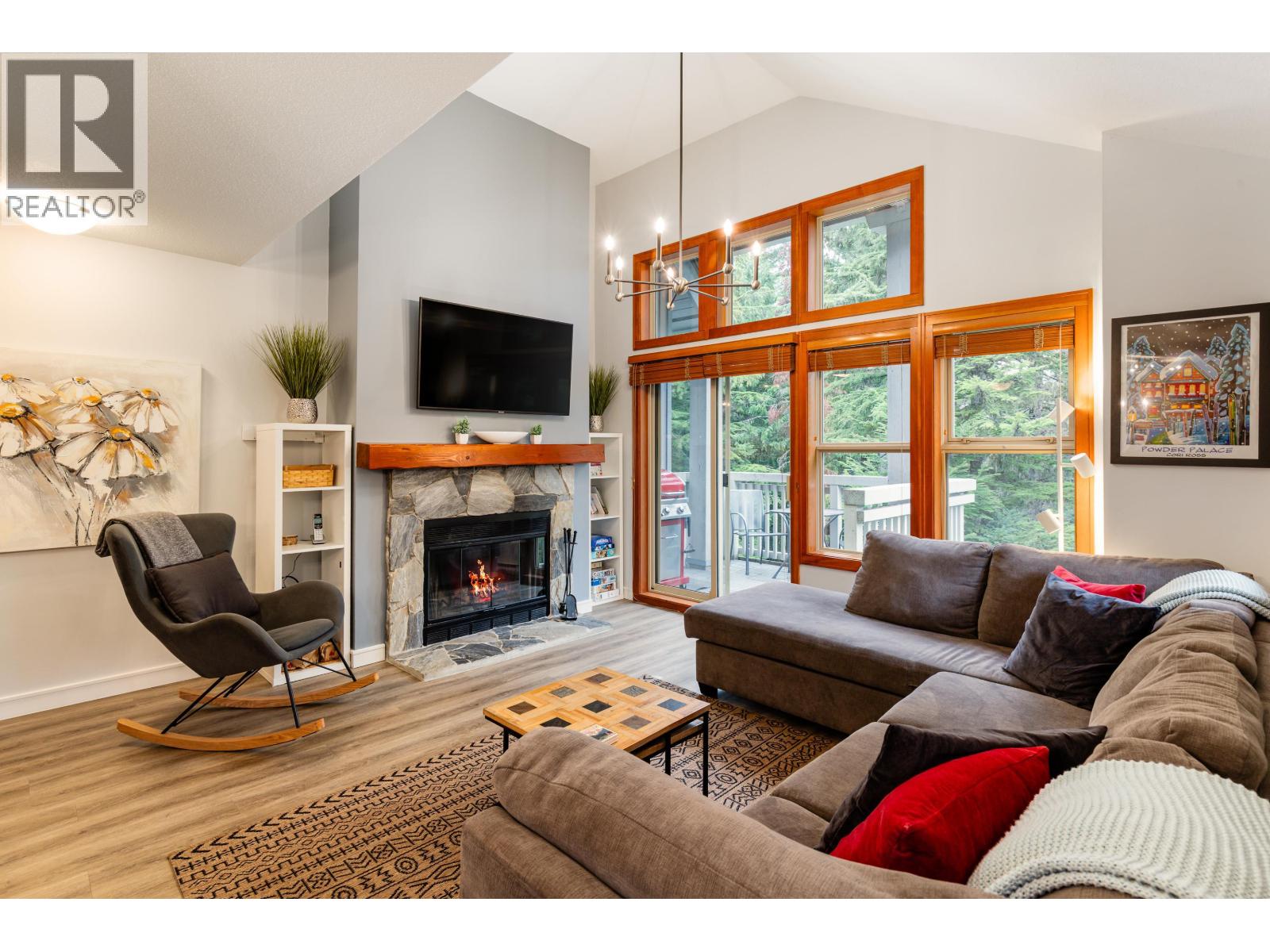 31 4661 Blackcomb Way, Whistler, British Columbia  V8E 0Z1 - Photo 3 - R3039745