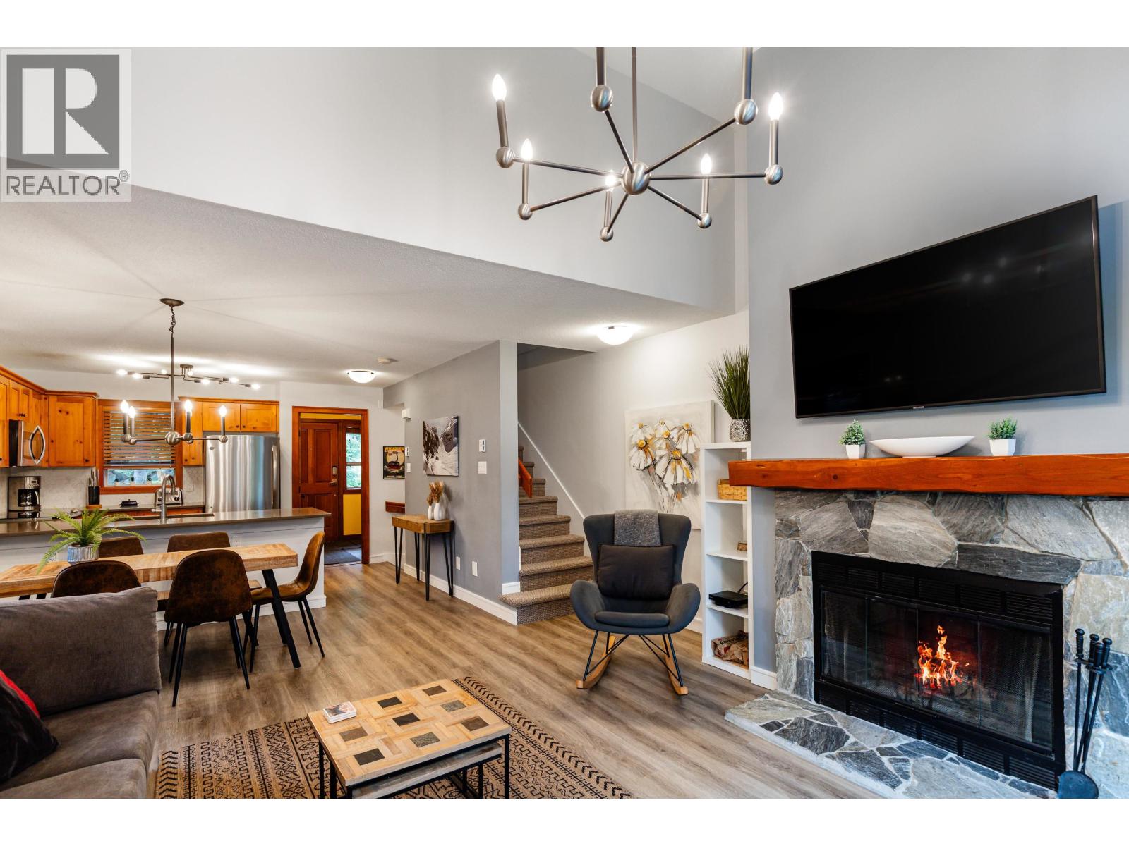 31 4661 Blackcomb Way, Whistler, British Columbia  V8E 0Z1 - Photo 5 - R3039745