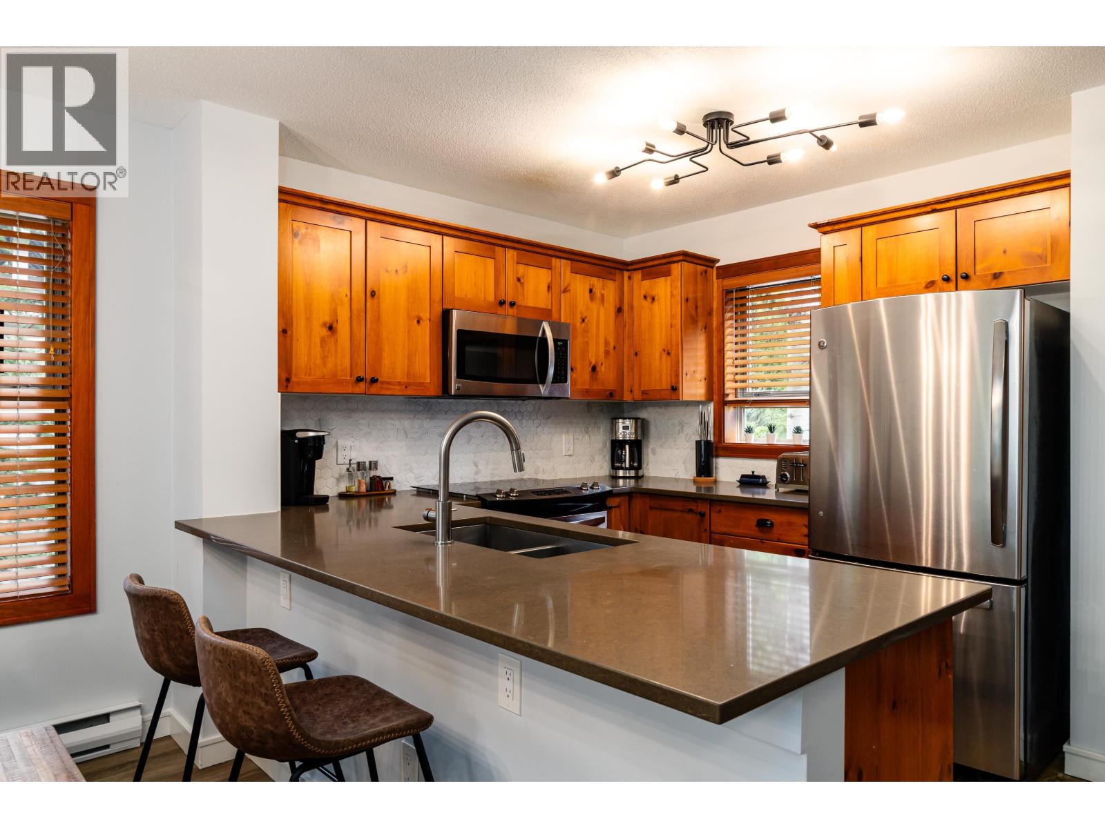 31 4661 Blackcomb Way, Whistler, British Columbia  V8E 0Z1 - Photo 7 - R3039745
