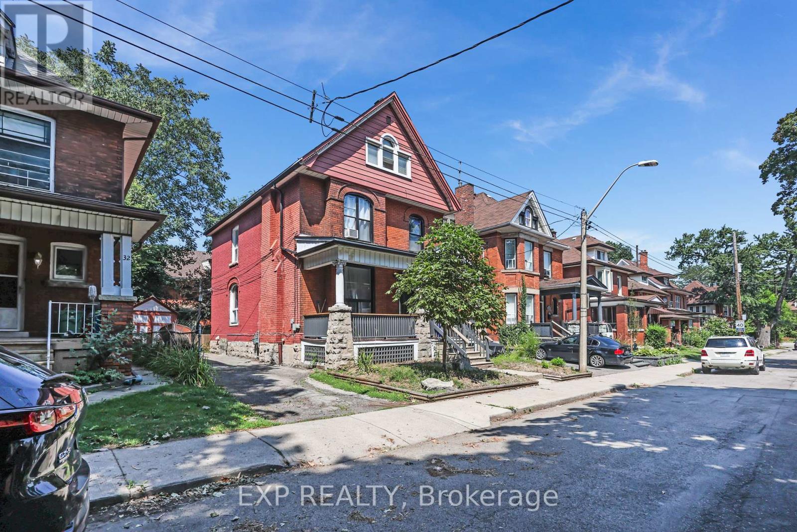 28 Eastbourne Avenue, Hamilton, Ontario  L8M 2M7 - Photo 2 - X12359821