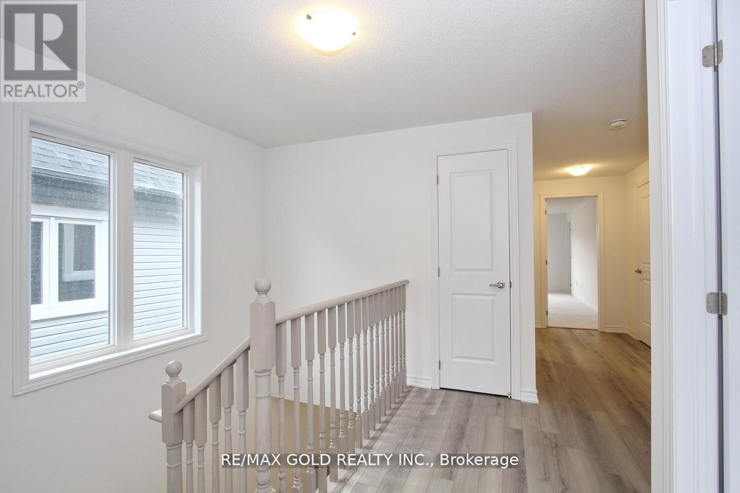 127 Molozzi Street, Erin, Ontario  N0B 1T0 - Photo 20 - X12359907
