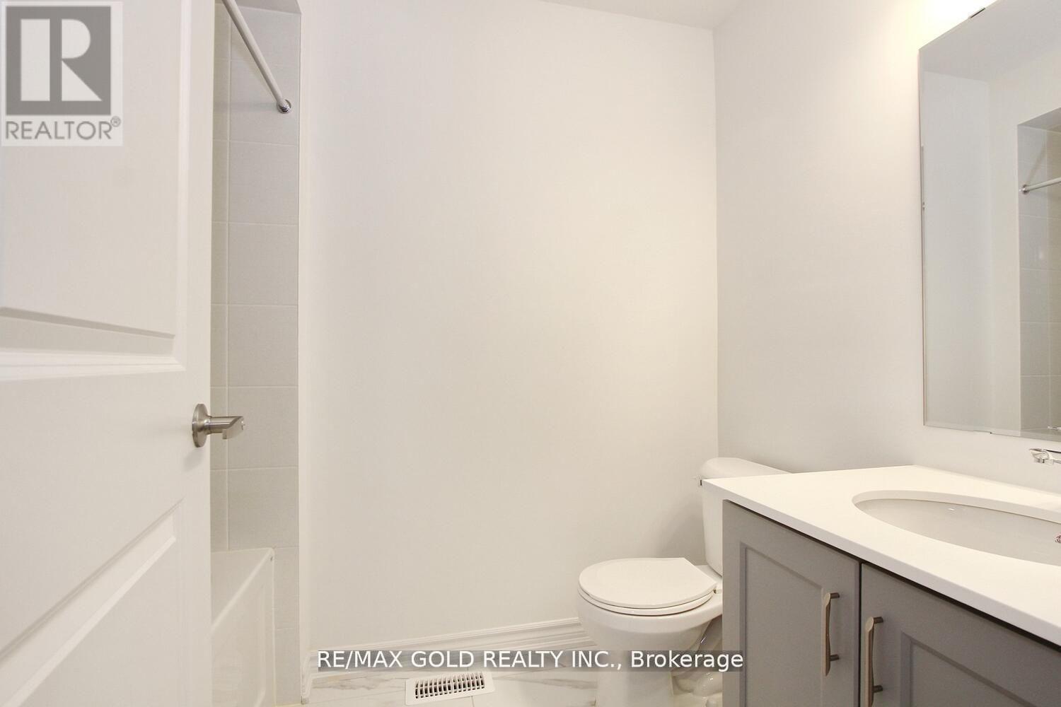 127 Molozzi Street, Erin, Ontario  N0B 1T0 - Photo 33 - X12359907