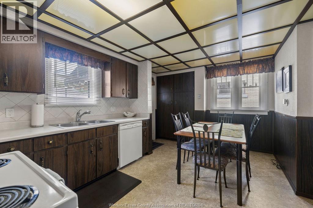 2333 Chilver, Windsor, Ontario  N8W 2V6 - Photo 8 - 25021418