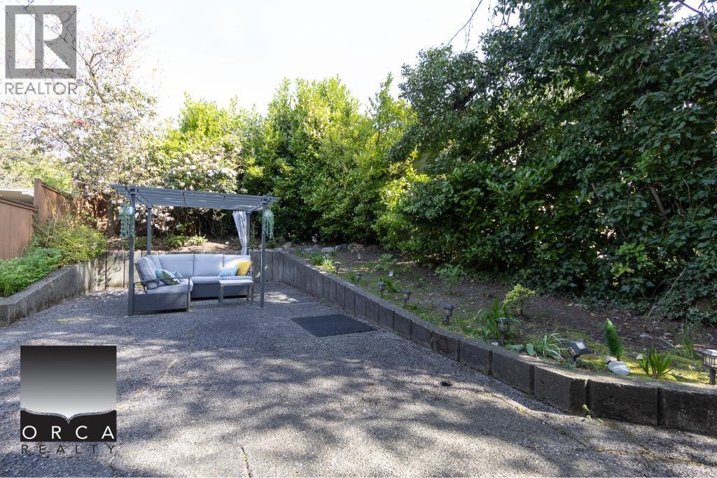 Upstairs Only 1543 Jefferson Ave, West Vancouver, British Columbia  V7V 2A2 - Photo 12 - R3039724