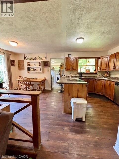 1116 Moon River Road, Bala, Ontario  P0C 1A0 - Photo 3 - 40762019