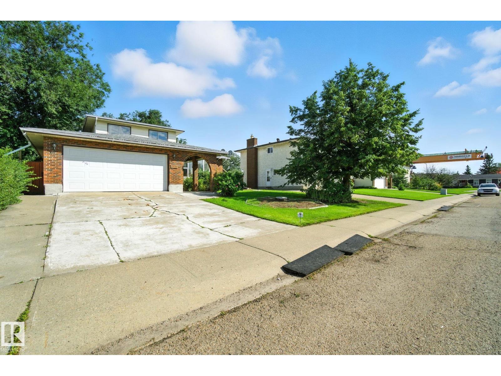 8731 180 St Nw, Edmonton, Alberta  T5T 0Y1 - Photo 2 - E4454320