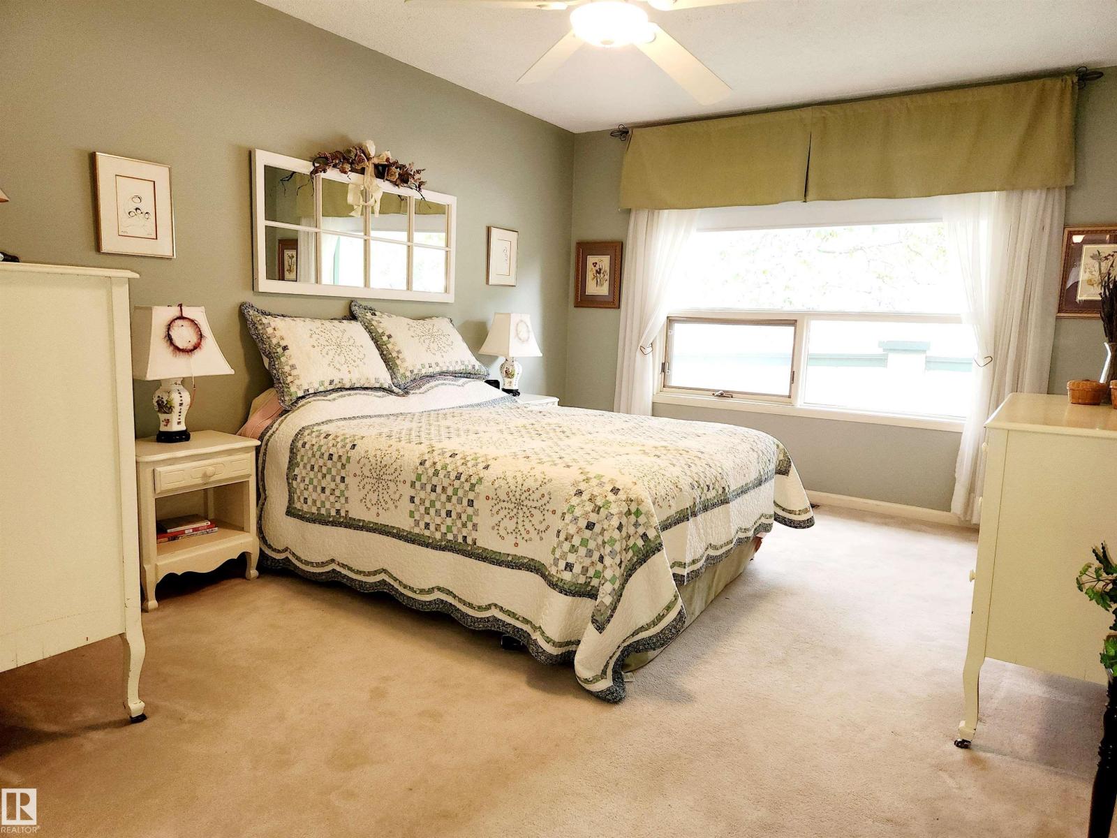 1004 Carter Crest Rd Nw, Edmonton, Alberta  T6R 2K2 - Photo 12 - E4454321