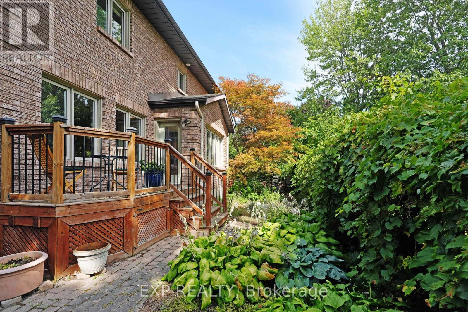 2106 Lamira Street, Ottawa, Ontario  K1H 8N9 - Photo 25 - X12358393