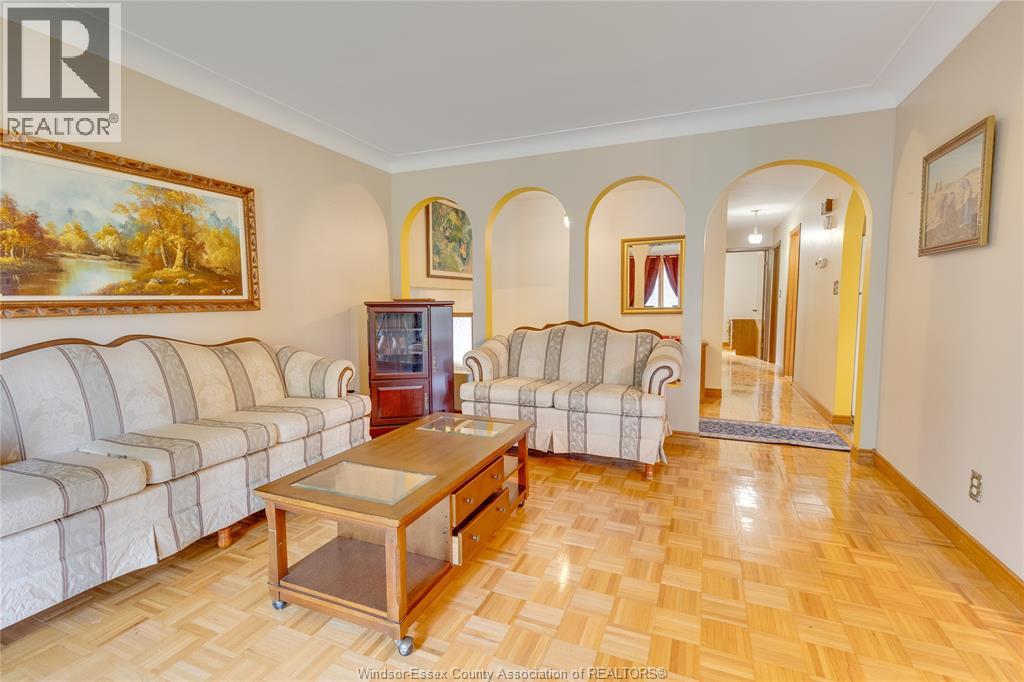 Property at 6055 MALDEN image 5