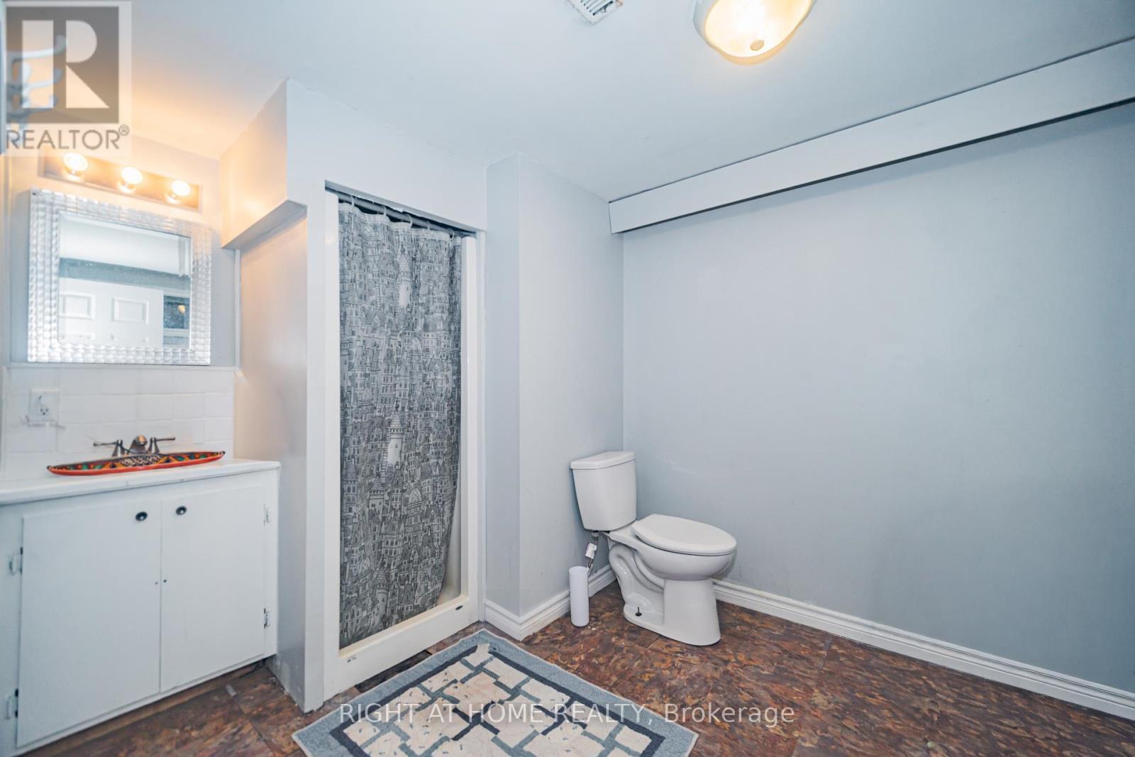 4 Devins Drive, Aurora (Aurora Heights), Ontario  L4G 2Z1 - Photo 25 - N12359846