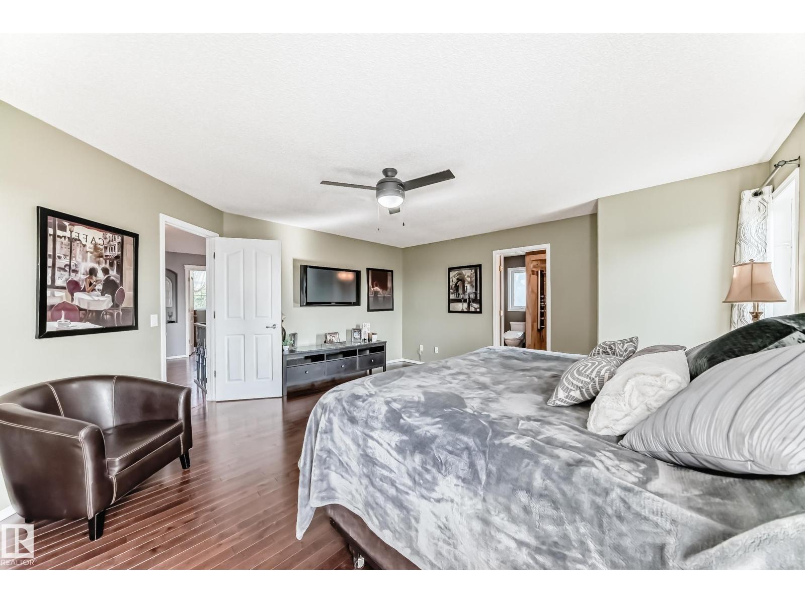 Property at 778 ORMSBY W NW image 3