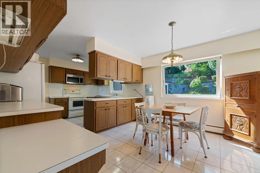 1373 Camwell Drive, West Vancouver, British Columbia  V7S 2M6 - Photo 14 - R3039744
