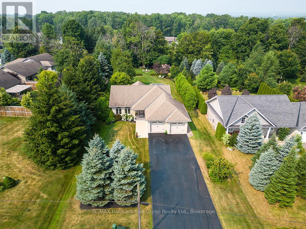 450 Ridge Road, Meaford, Ontario  N4L 1L9 - Photo 1 - X12328694