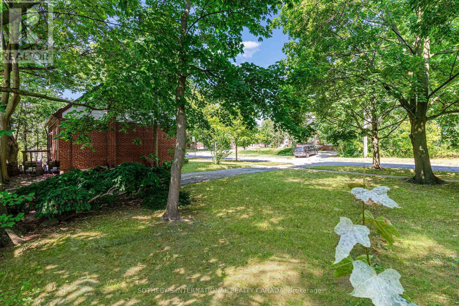 33 Southmead Road, Toronto, Ontario  M1L 2H9 - Photo 43 - E12359925