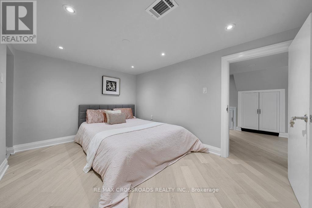 2 Mackinac Crescent, Toronto, Ontario  M1J 1P9 - Photo 34 - E12359950