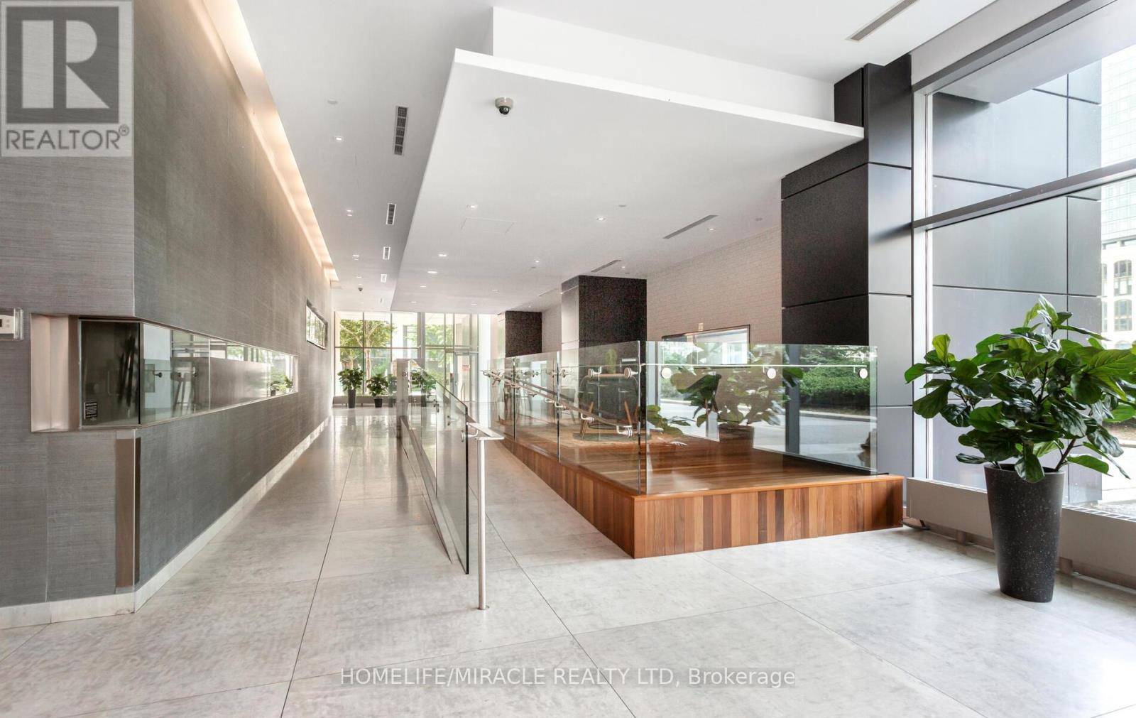 3002 - 25 Telegram Mews, Toronto, Ontario  M5V 3Z1 - Photo 4 - C12355530