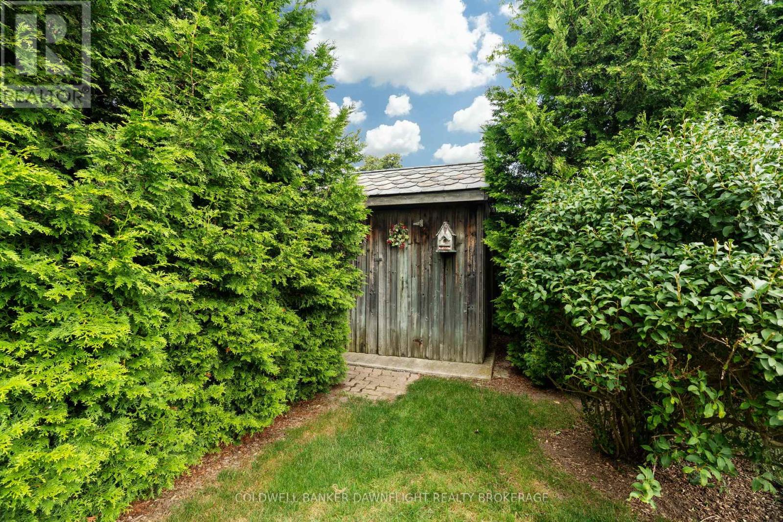 20 Southland Drive, London South, Ontario  N6P 1C2 - Photo 37 - X12360007