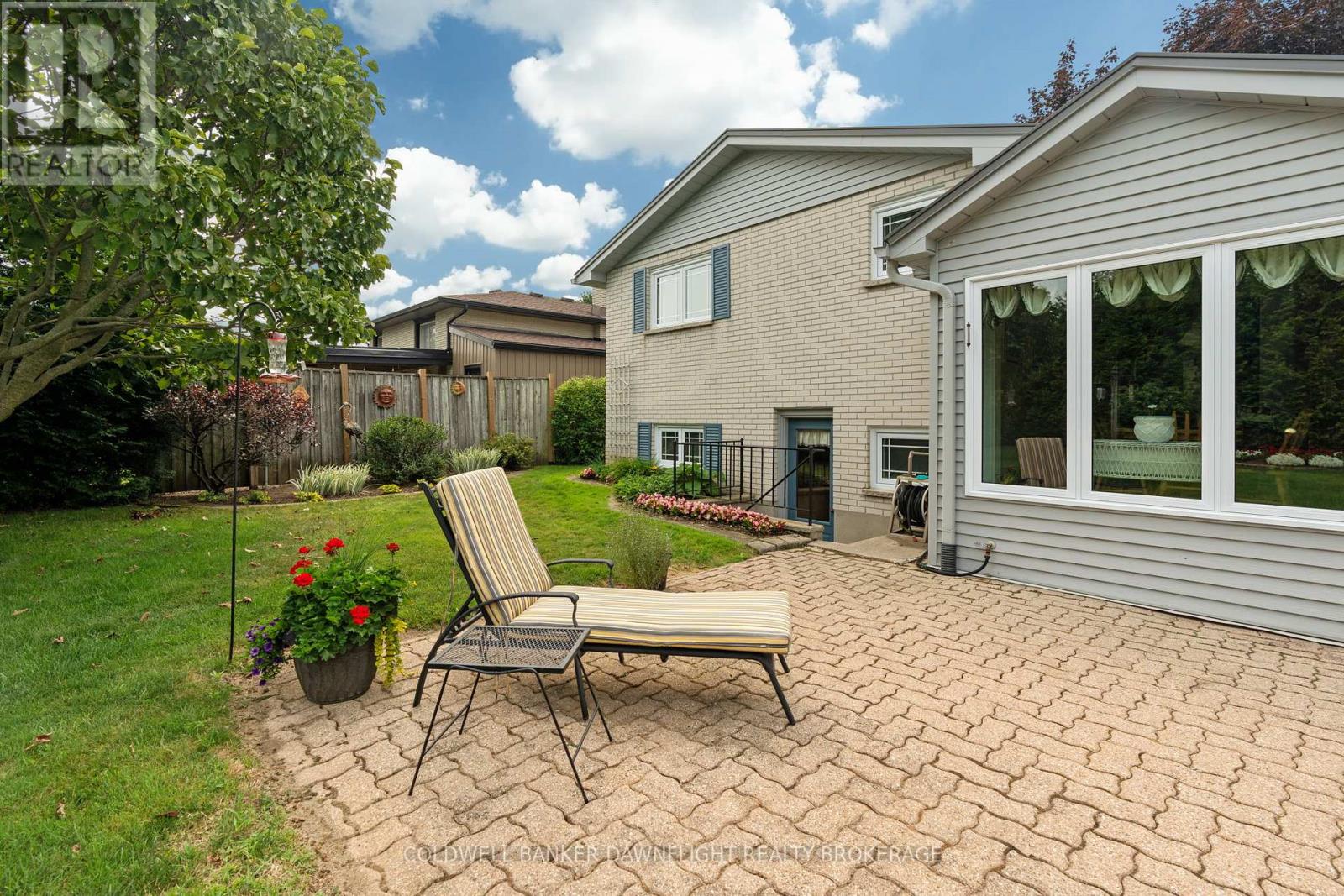 20 Southland Drive, London South, Ontario  N6P 1C2 - Photo 41 - X12360007