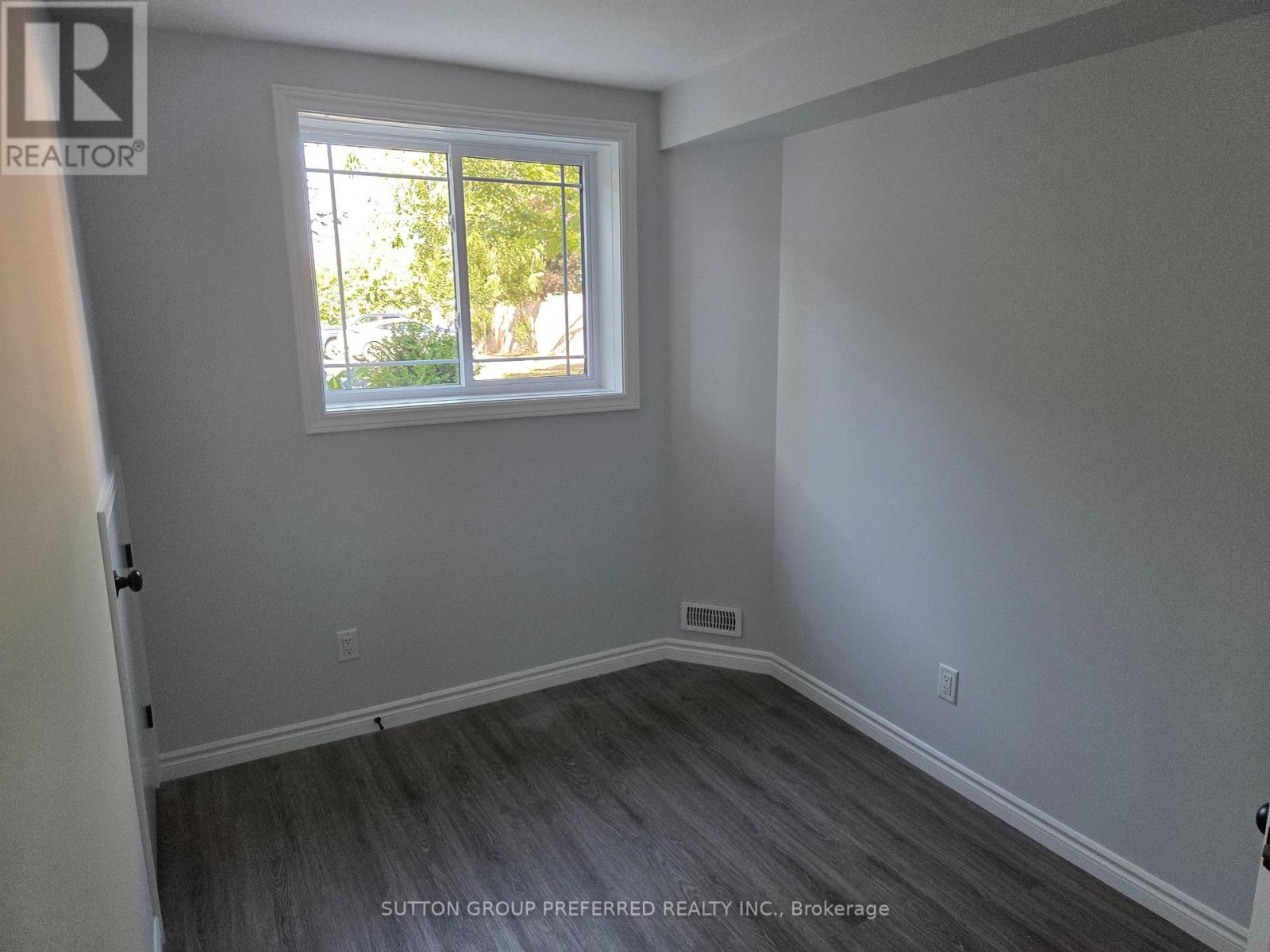 3 - 34 Bain Street, Woodstock, Ontario  N4S 5X8 - Photo 5 - X12360039