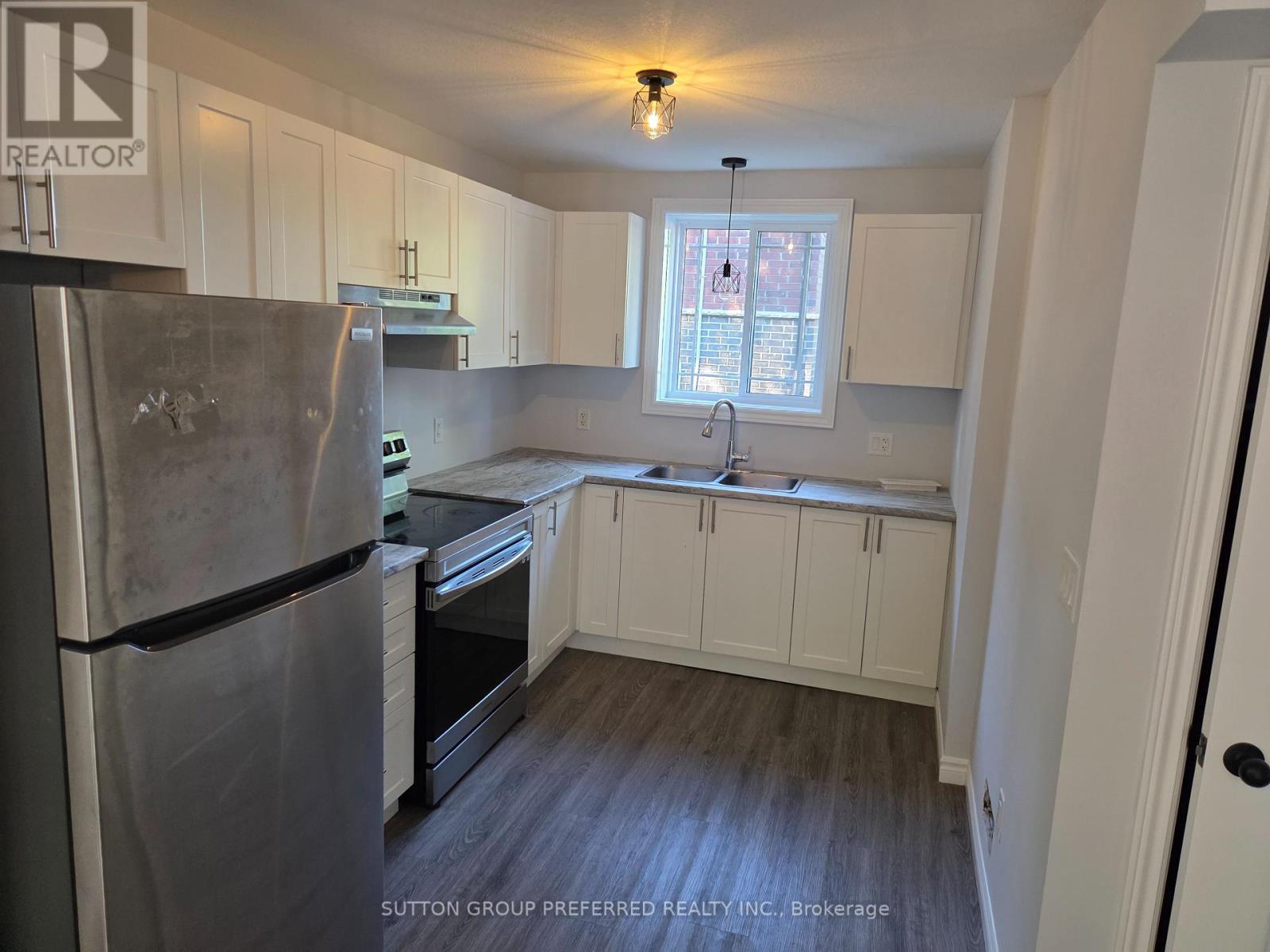 3 - 34 Bain Street, Woodstock, Ontario  N4S 5X8 - Photo 8 - X12360039