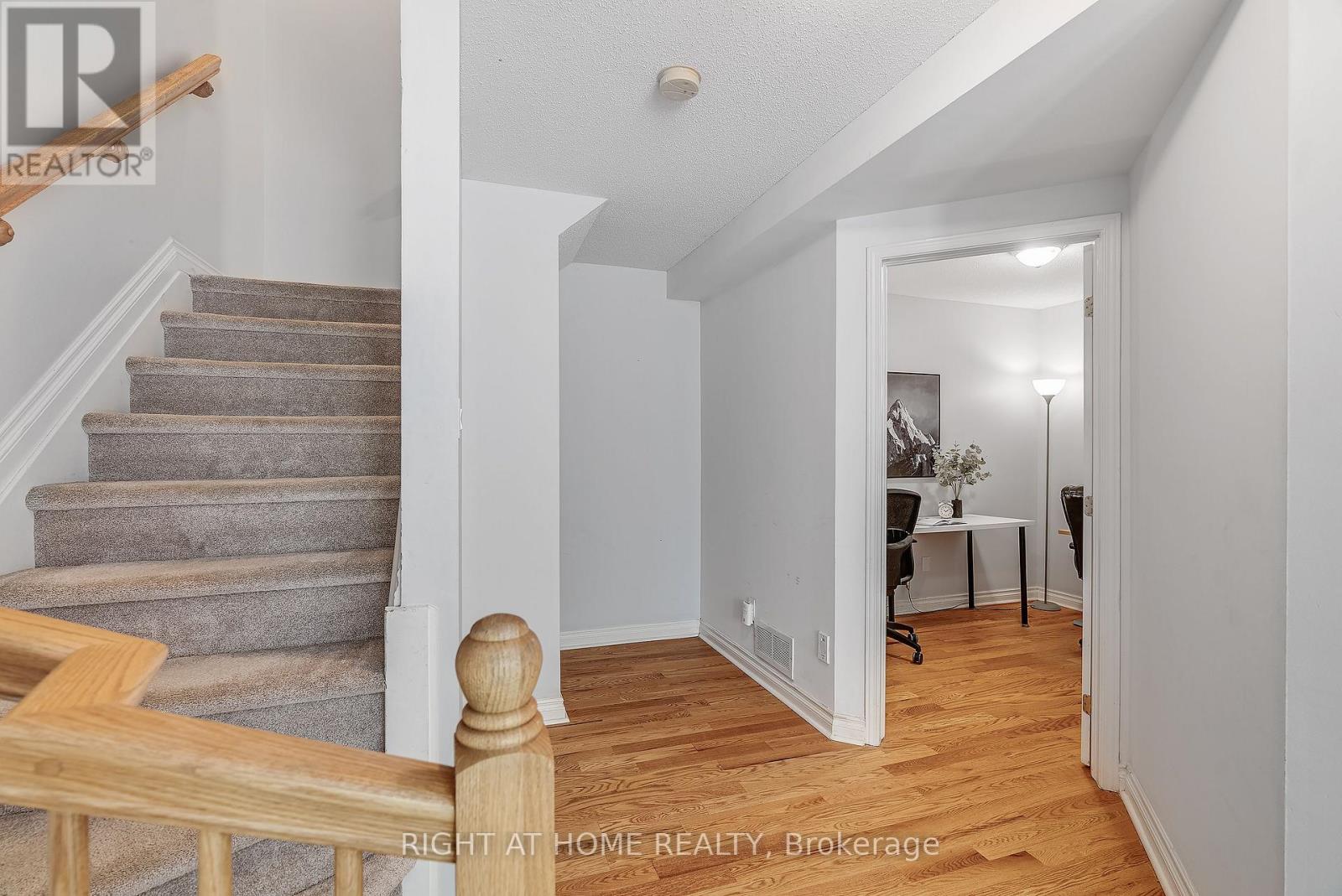 Property at 134 FORDHAM PRIVATE image 5