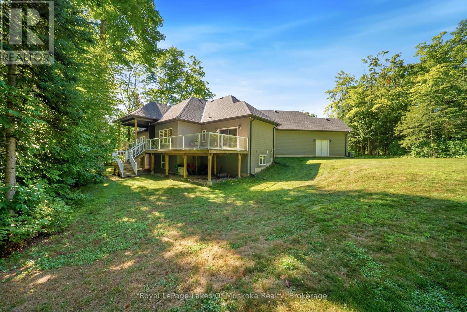 2269 Elana Drive, Severn, Ontario L3V 0C1 - Photo 42 - S12360082