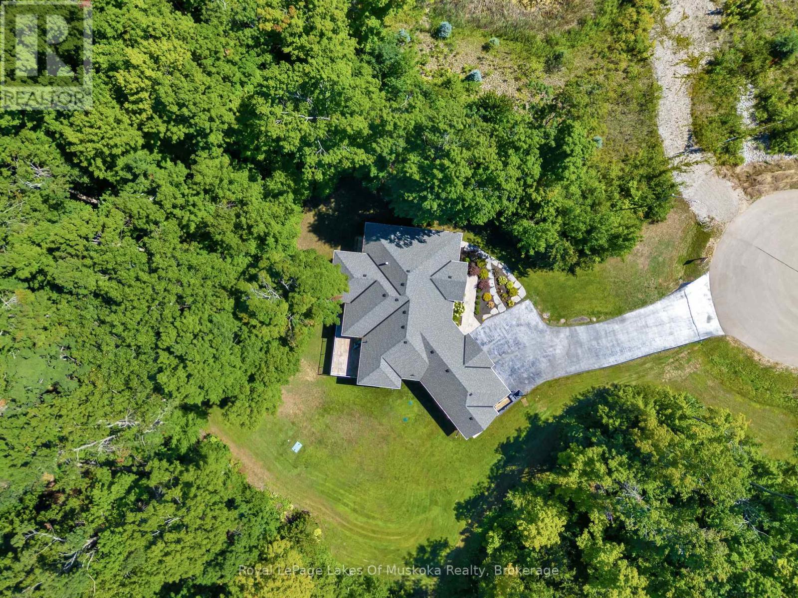 2269 Elana Drive, Severn, Ontario L3V 0C1 - Photo 48 - S12360082