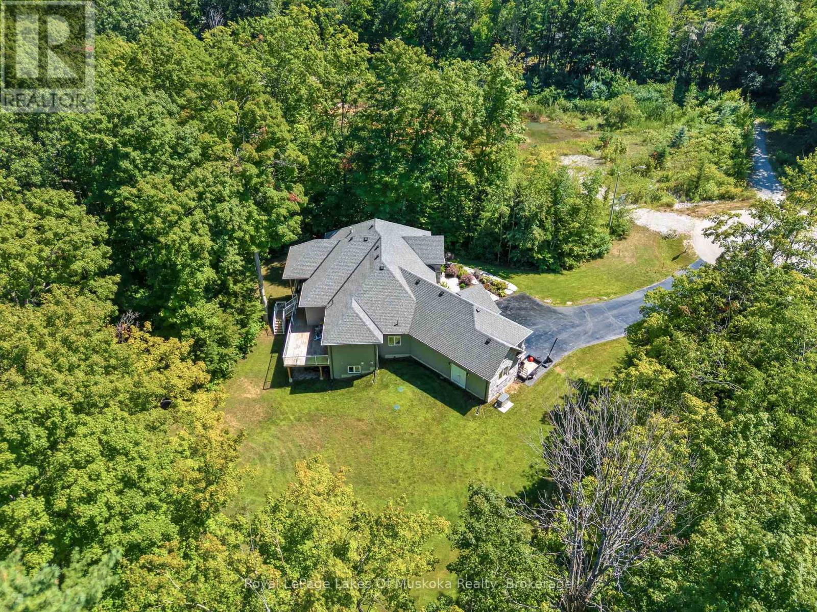 2269 Elana Drive, Severn, Ontario L3V 0C1 - Photo 50 - S12360082