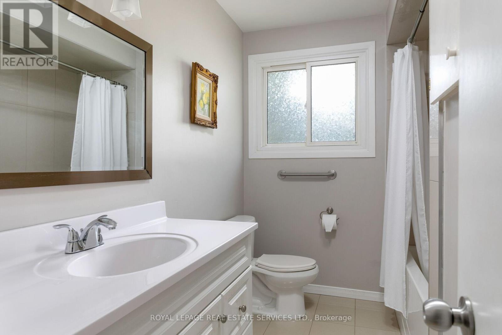 2339 Hixon Street, Oakville, Ontario  L6L 1T7 - Photo 18 - W12359921