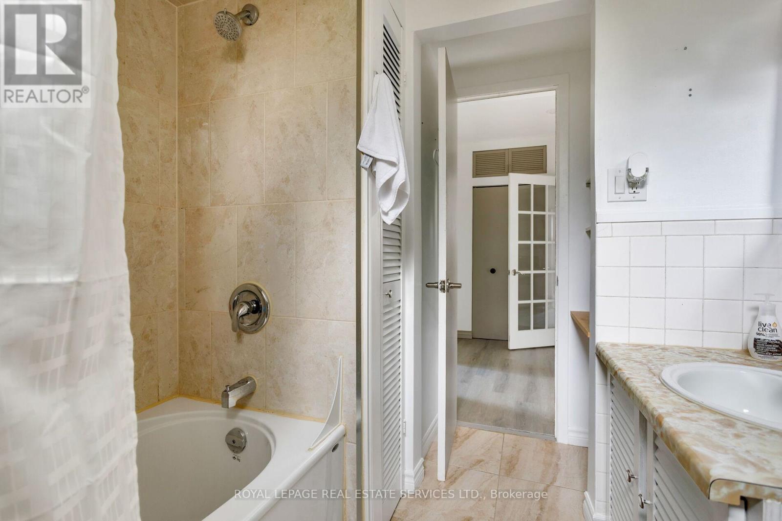 2339 Hixon Street, Oakville, Ontario  L6L 1T7 - Photo 43 - W12359921