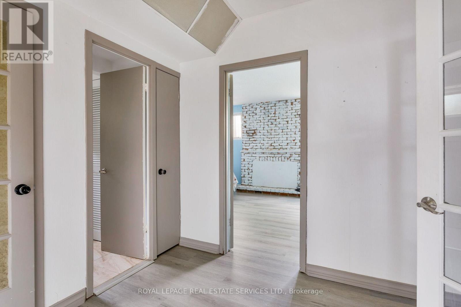 2339 Hixon Street, Oakville, Ontario  L6L 1T7 - Photo 44 - W12359921