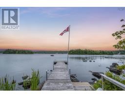 23 Lakeshore Park Terrace, Dartmouth, Ca