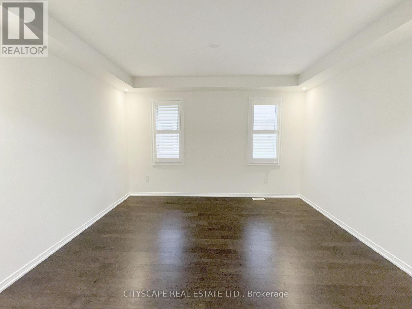 8659 Chickory Trail, Niagara Falls, Ontario  L2H 3S5 - Photo 13 - X12359956