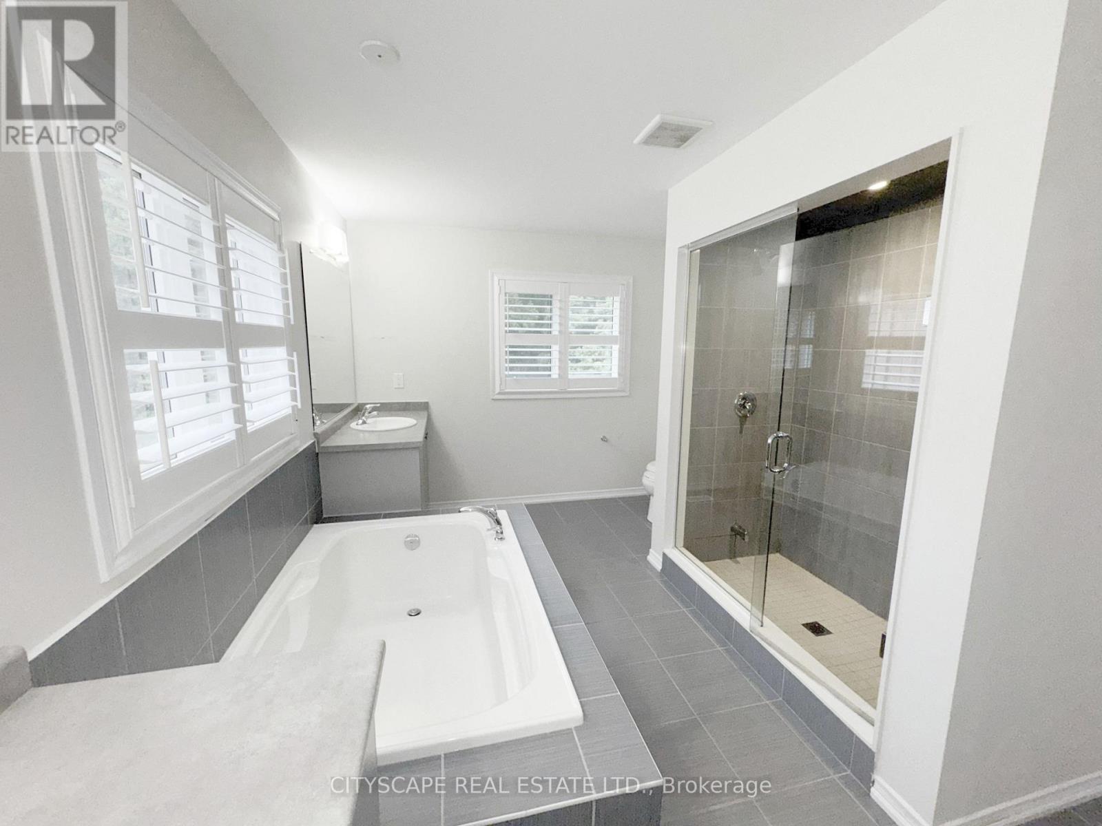 8659 Chickory Trail, Niagara Falls, Ontario  L2H 3S5 - Photo 25 - X12359956