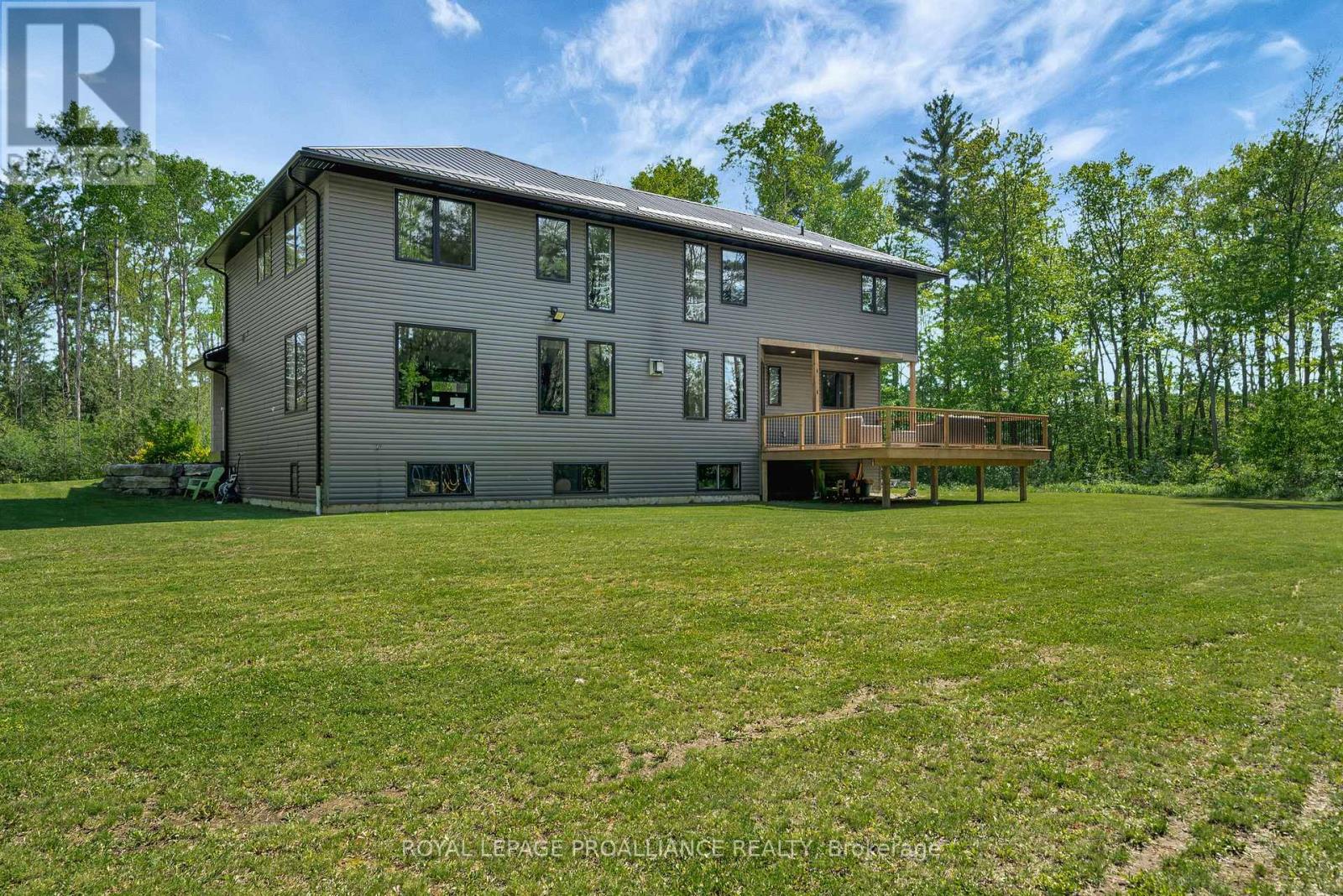 21514 Loyalist Parkway, Prince Edward County, Ontario  K0K 1L0 - Photo 44 - X12360034