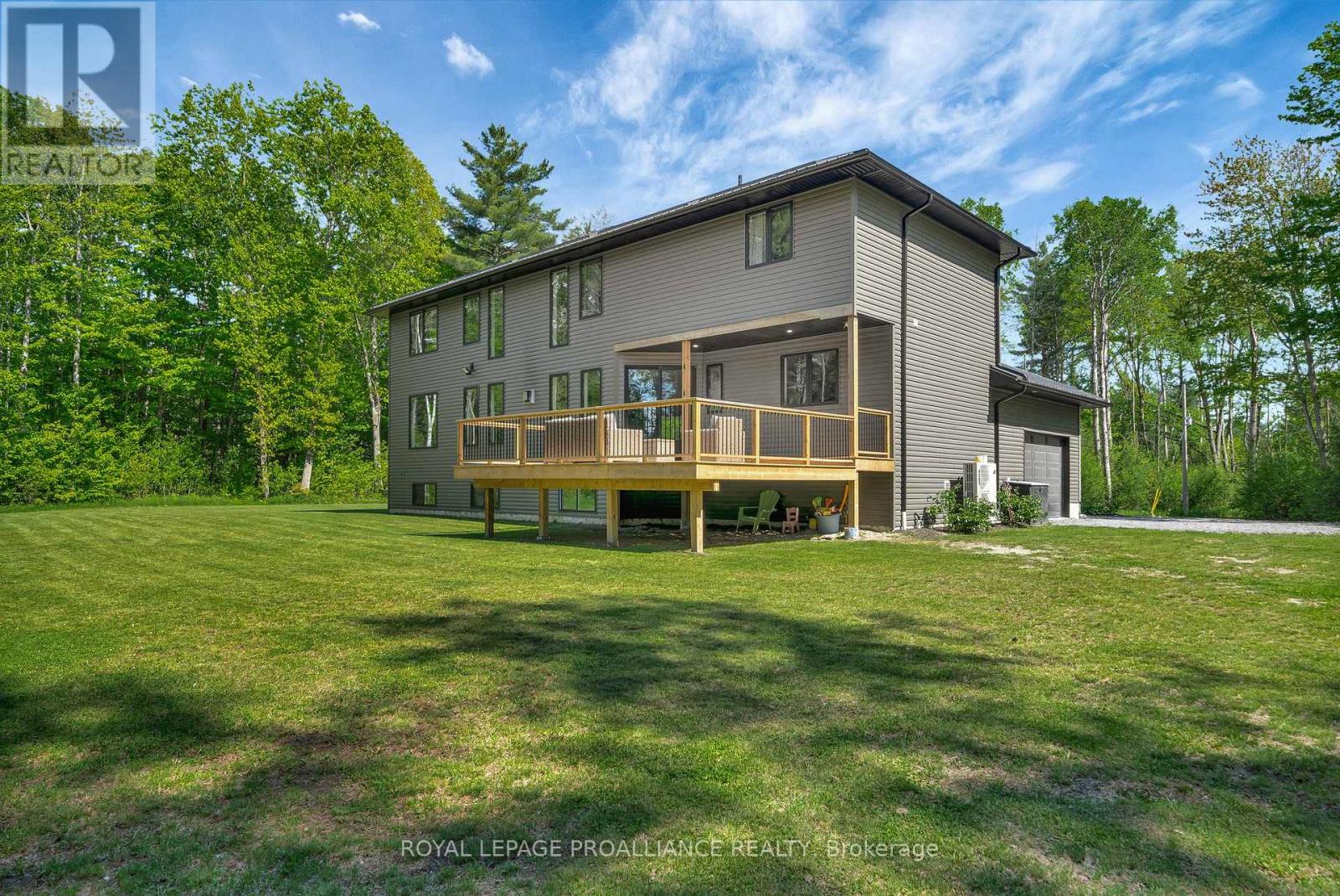 21514 Loyalist Parkway, Prince Edward County, Ontario  K0K 1L0 - Photo 46 - X12360034