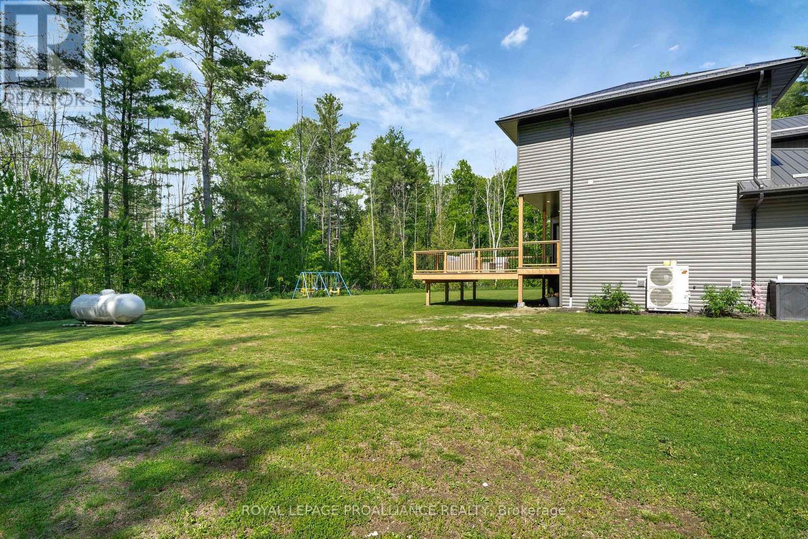 21514 Loyalist Parkway, Prince Edward County, Ontario  K0K 1L0 - Photo 48 - X12360034