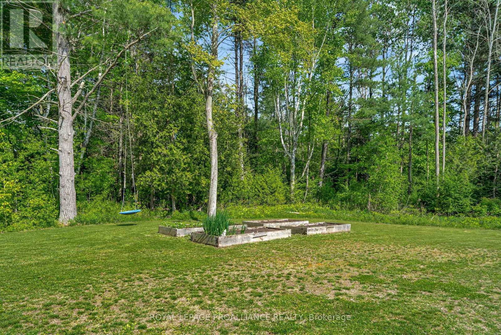 21514 Loyalist Parkway, Prince Edward County, Ontario  K0K 1L0 - Photo 49 - X12360034