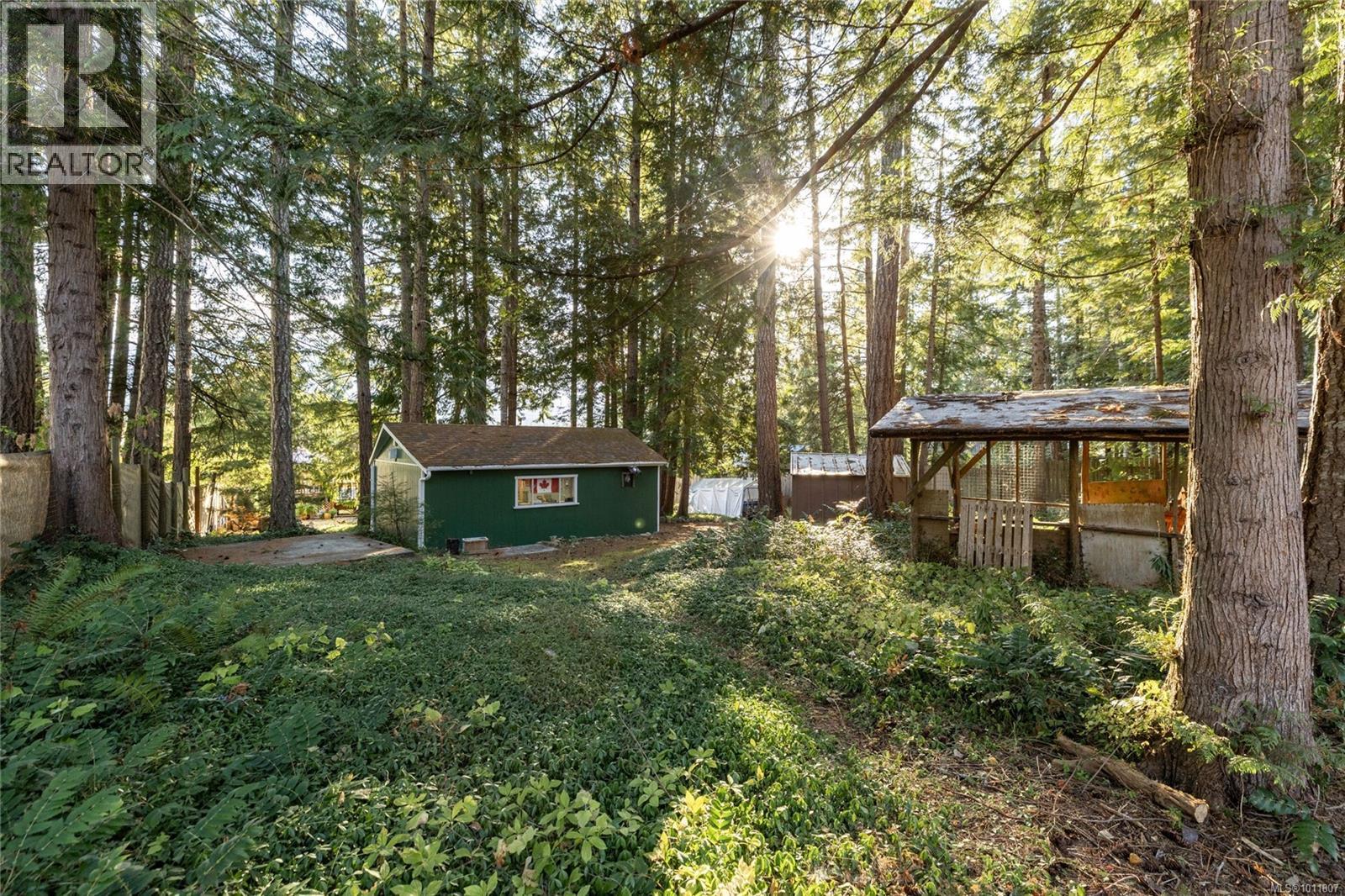7692 Tozer Rd, Fanny Bay, British Columbia  V0R 1W0 - Photo 12 - 1011807