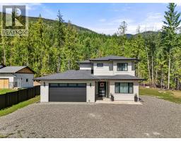 7670 Mountain Drive North Shuswap, Anglemont, Ca